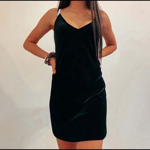 SOLD❗️Brandy Melville Velvet Dress 🖤🖤 - Picture 1 of 5